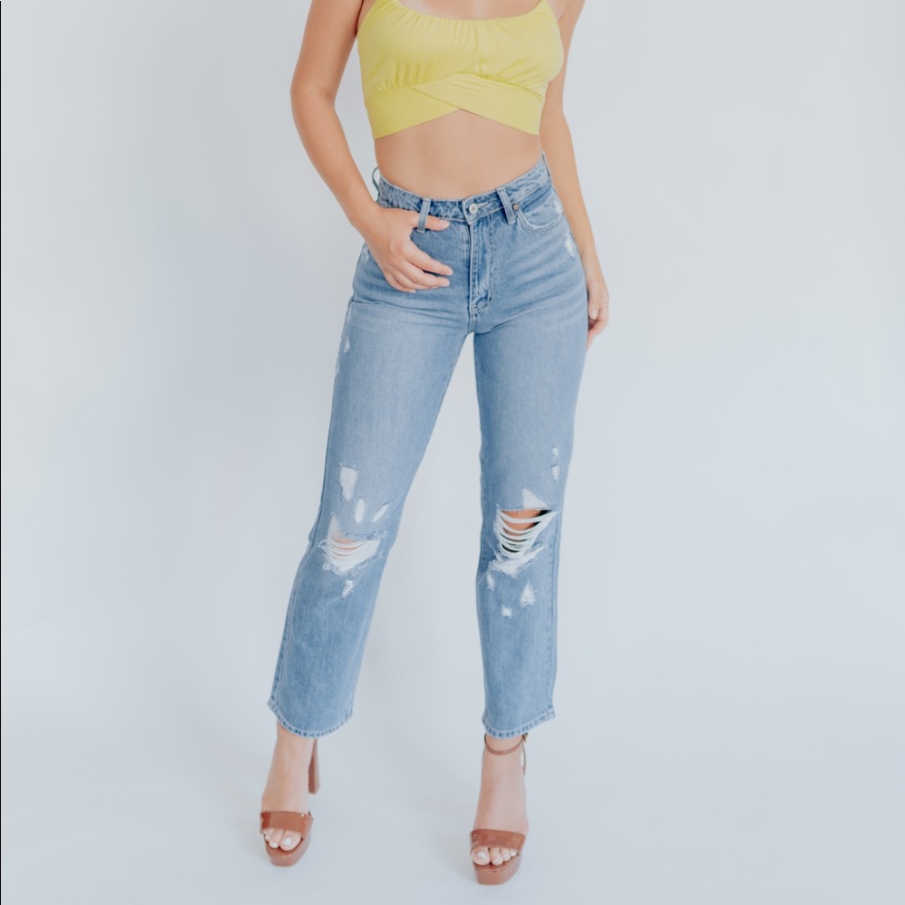 *ONE LEFT!* Daylen High Rise Distressed Boyfriend Jean - Picture 3 of 12